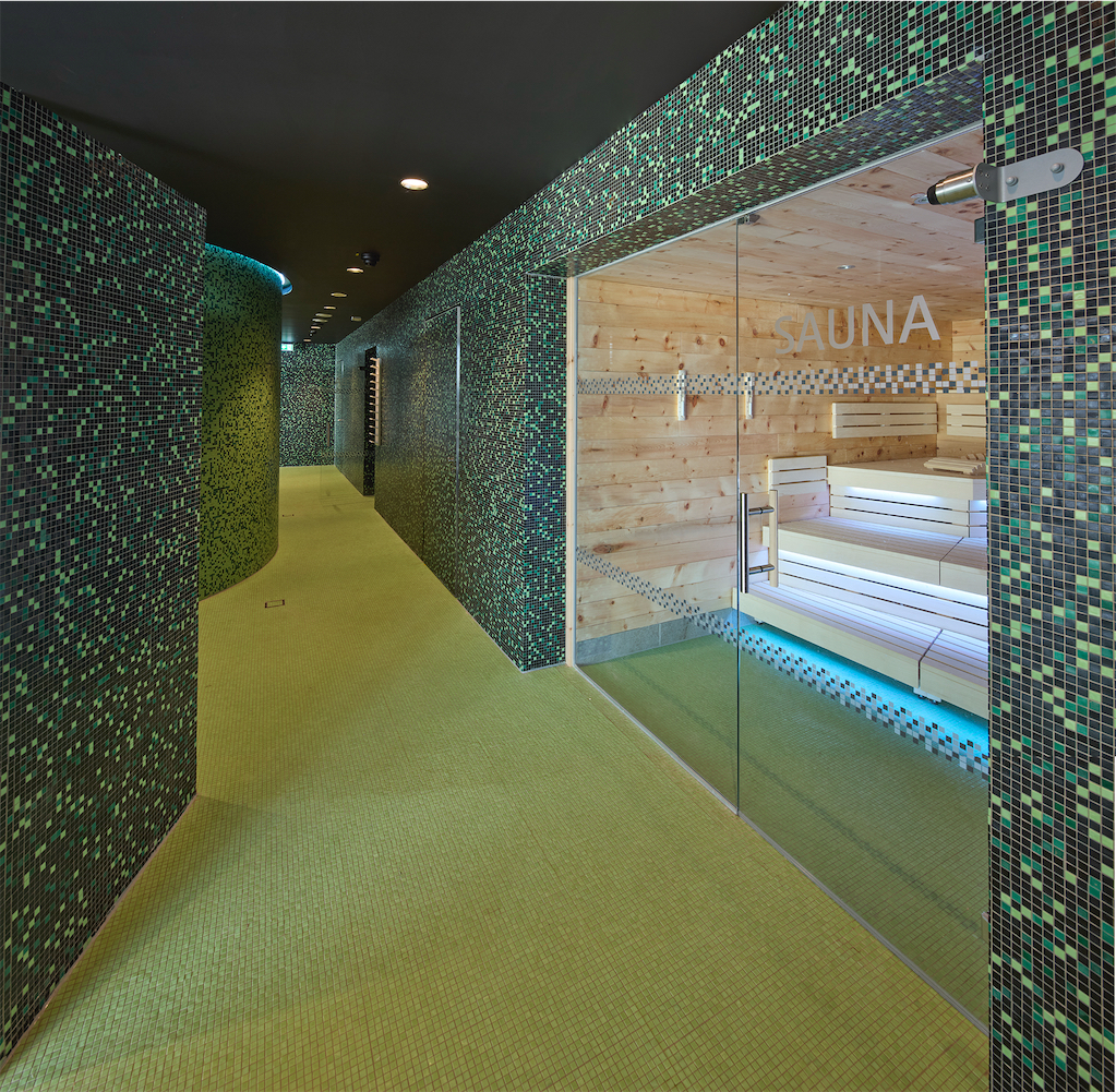 Bad Neutraubling 4a Architekten